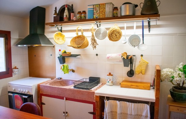 Herverkoop - Villa - Onil