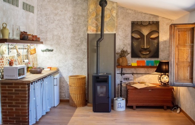 Herverkoop - Villa - Onil