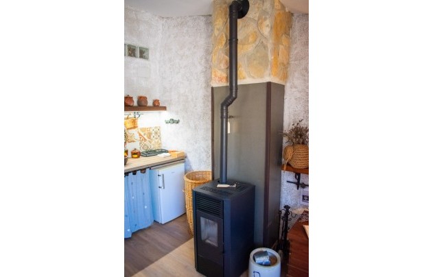 Herverkoop - Villa - Onil