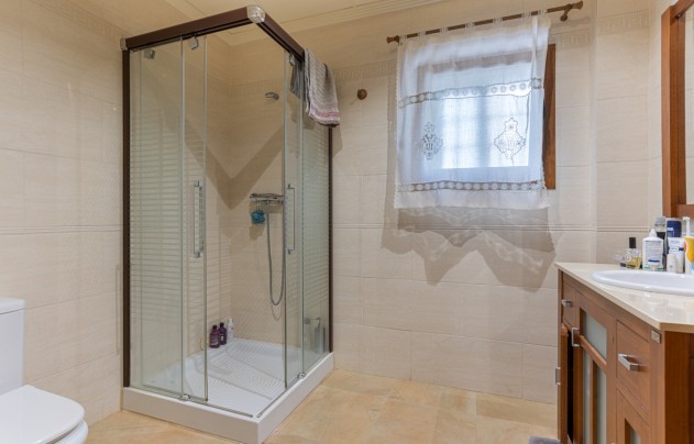 Resale - Villa - Los Montesinos - La Herrada