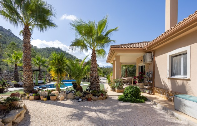 Resale - Villa - La Zarza