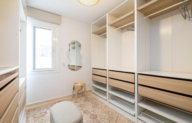 Resale - Apartment - Fuengirola