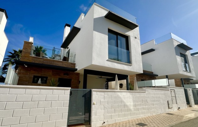 Herverkoop - Villa - Orihuela Costa - Lomas De Cabo Roig