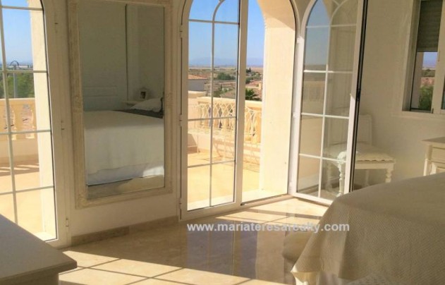 Reventa - Villa - Valle del Sol