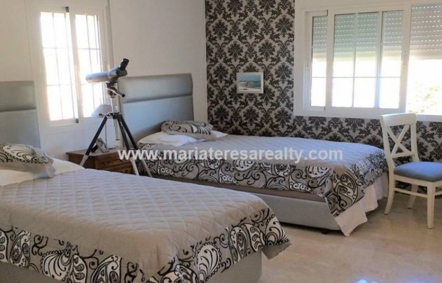 Reventa - Villa - Valle del Sol