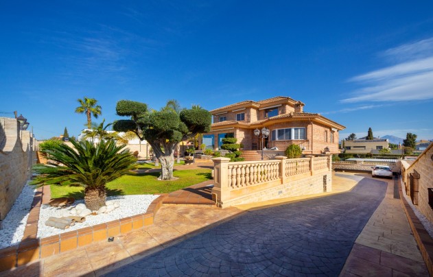 Revente - Villa - San Vicente de Raspeig - Los Girasoles