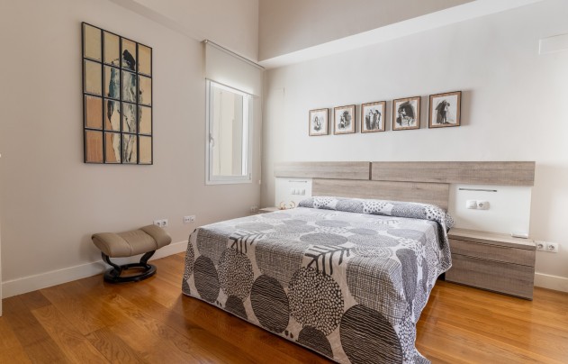 Resale - Apartment - Alicante - Center