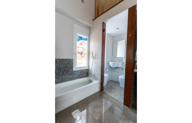 Resale - Apartment - Alicante - Center