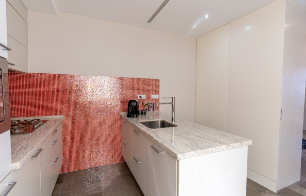 Resale - Apartment - Alicante - Center