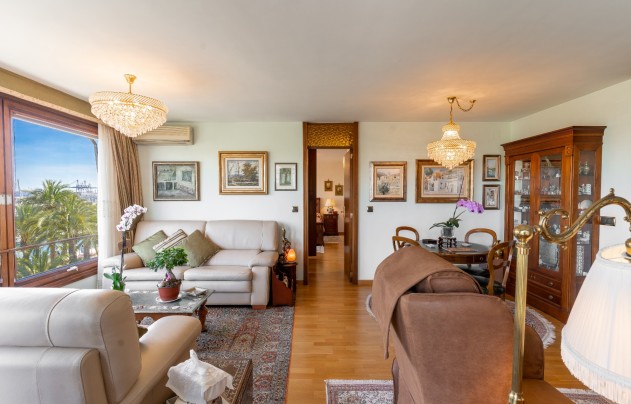 Resale - Apartment - Alicante - Center