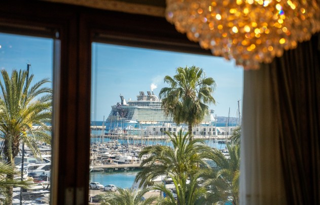 Resale - Apartment - Alicante - Center