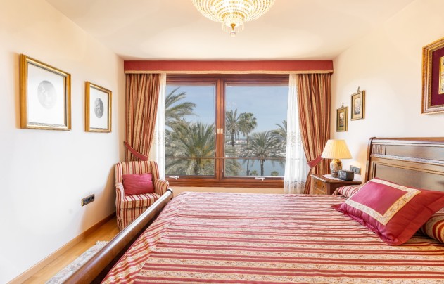 Resale - Apartment - Alicante - Center