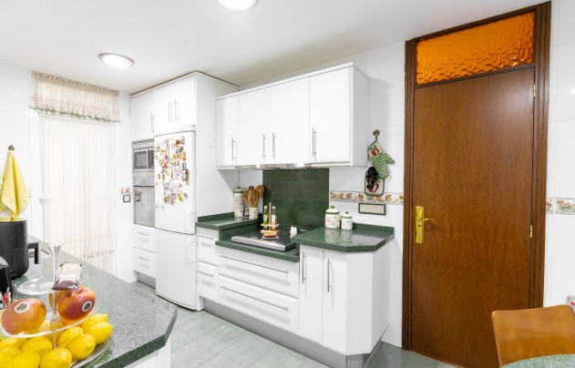 Resale - Apartment - Alicante - Center