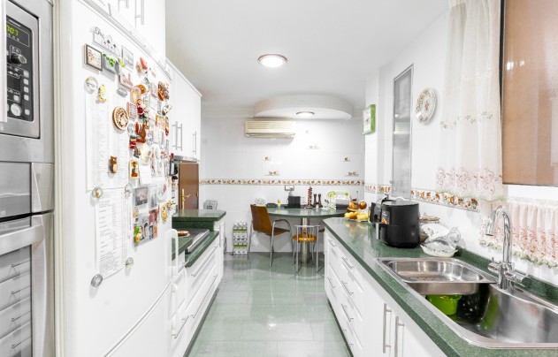 Resale - Apartment - Alicante - Center