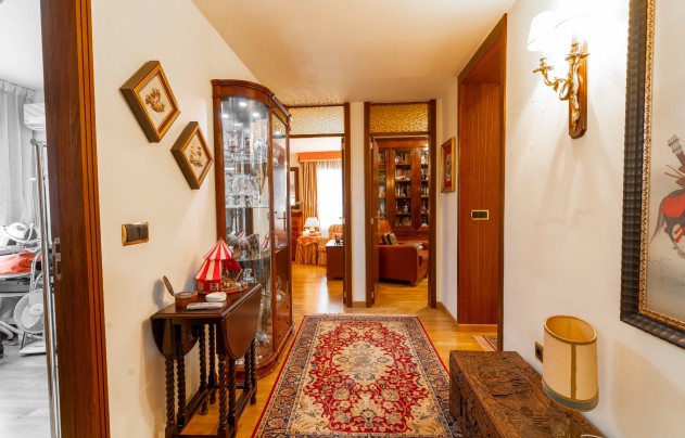 Resale - Apartment - Alicante - Center