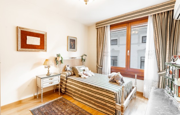 Resale - Apartment - Alicante - Center