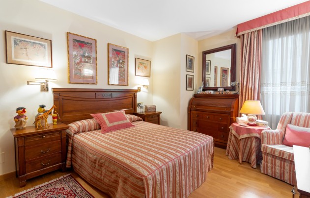 Resale - Apartment - Alicante - Center