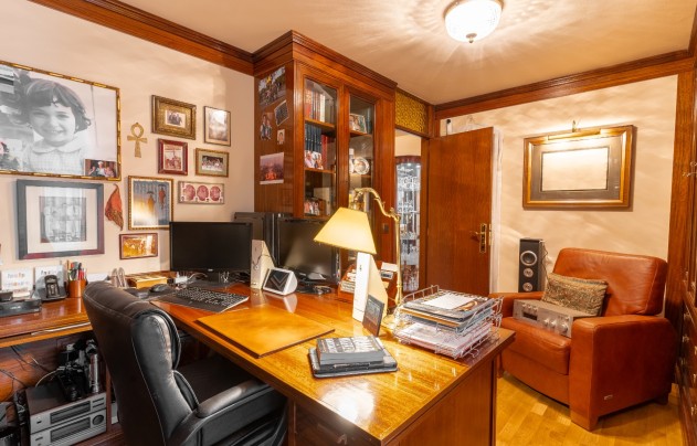 Resale - Apartment - Alicante - Center