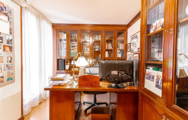 Resale - Apartment - Alicante - Center