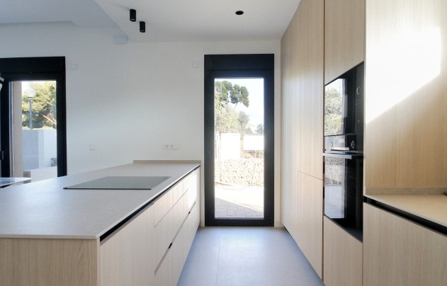 Resale - Villa - Alicante - Center