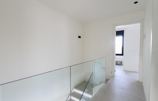 Resale - Villa - Alicante - Center