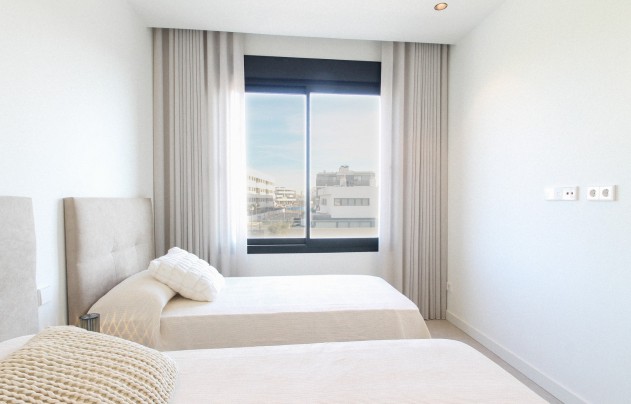 Resale - Villa - Alicante - Center