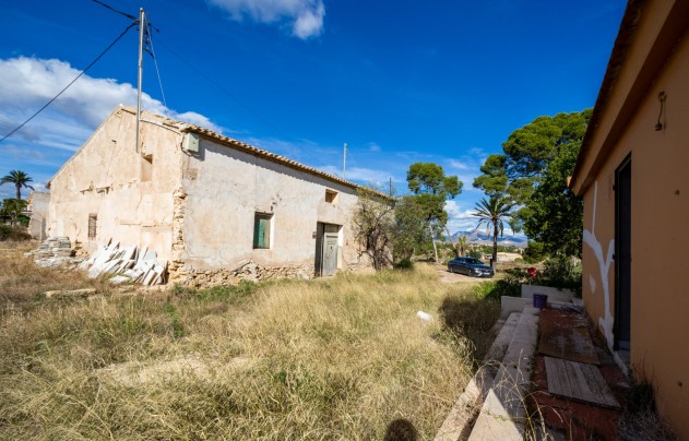 Resale - Villa - Alicante - Center