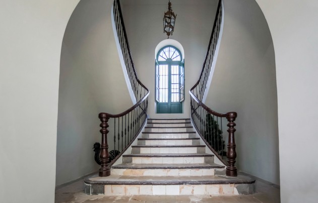 Resale - Villa - Alicante - Center