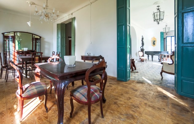 Resale - Villa - Alicante - Center