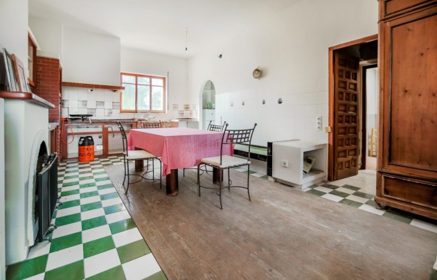 Resale - Villa - Alicante - Center