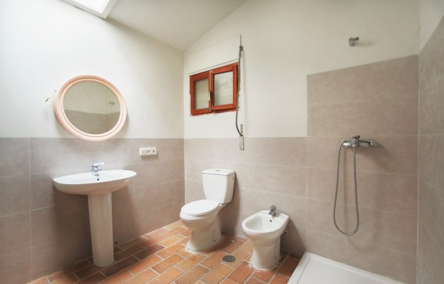 Resale - Villa - Alicante - Center