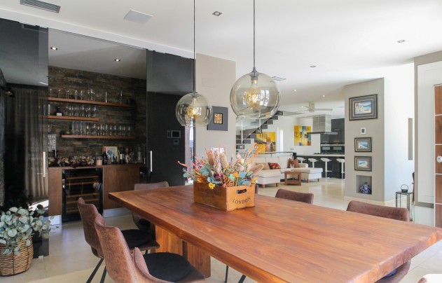 Resale - Villa - Torrevieja - Aguas Nuevas