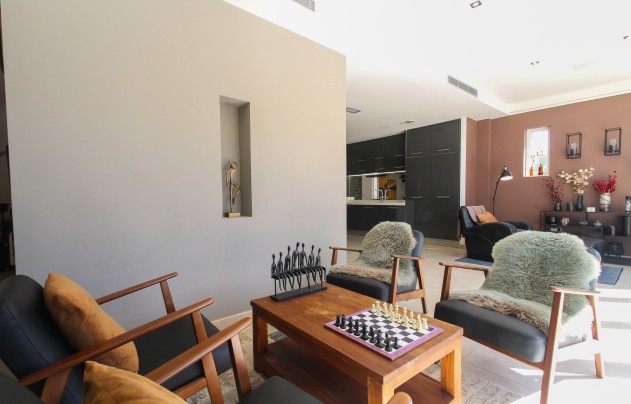 Resale - Villa - Torrevieja - Aguas Nuevas