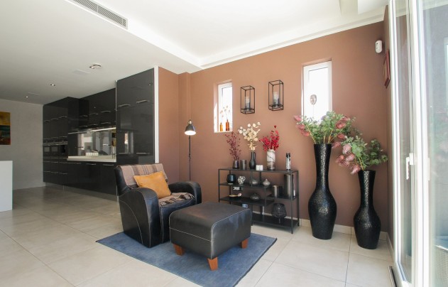 Resale - Villa - Torrevieja - Aguas Nuevas