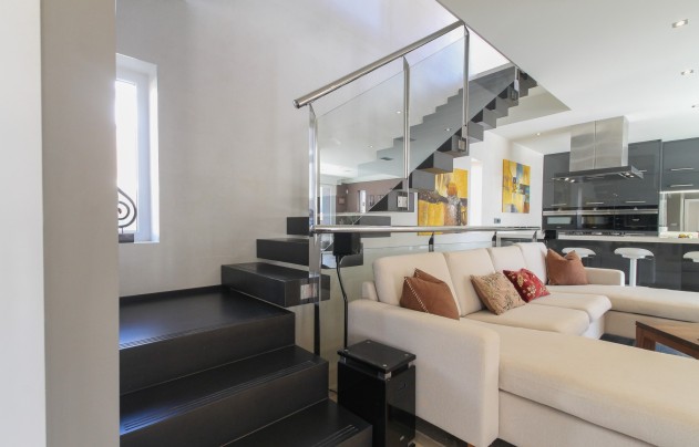 Resale - Villa - Torrevieja - Aguas Nuevas