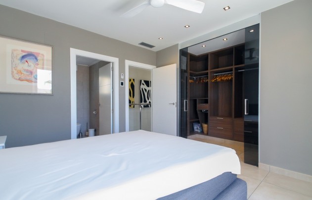 Resale - Villa - Torrevieja - Aguas Nuevas