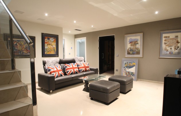 Resale - Villa - Torrevieja - Aguas Nuevas