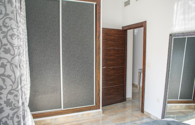 Resale - Villa - Pilar de la Horadada - Torre de la Horadada