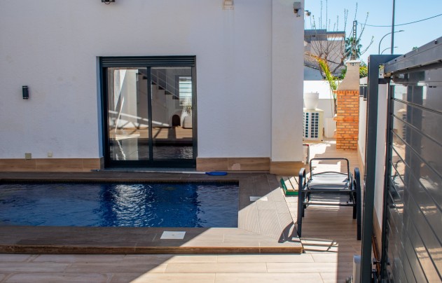 Resale - Villa - Pilar de la Horadada - Torre de la Horadada