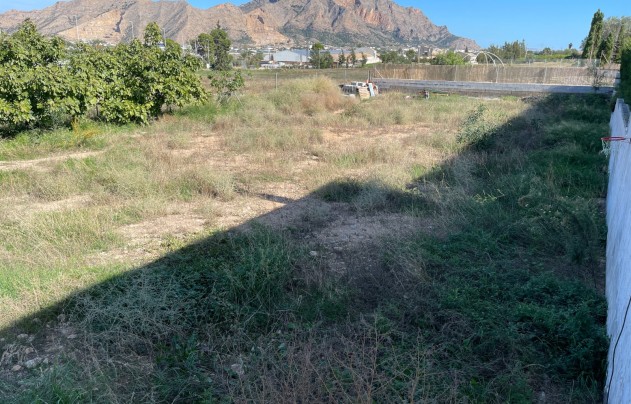 Resale - Villa - Orihuela