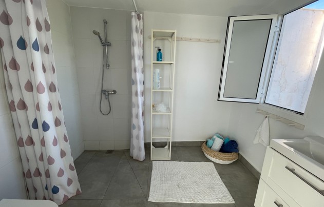 Resale - Villa - Orihuela