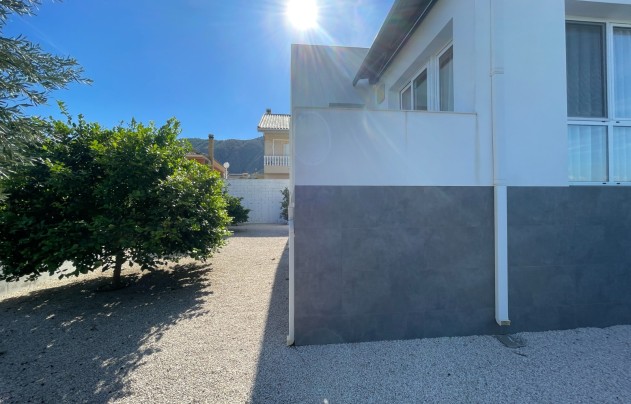 Resale - Villa - Orihuela