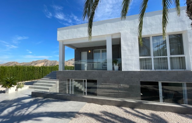 Resale - Villa - Orihuela