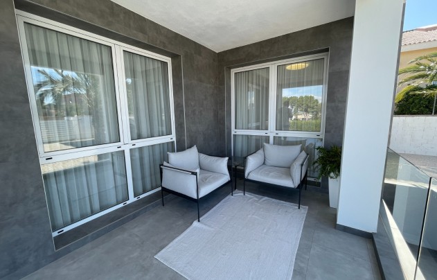 Resale - Villa - Orihuela