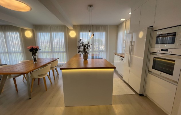 Resale - Villa - Orihuela