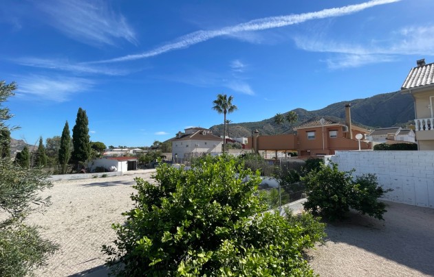 Resale - Villa - Orihuela