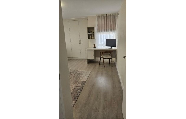 Resale - Villa - Orihuela