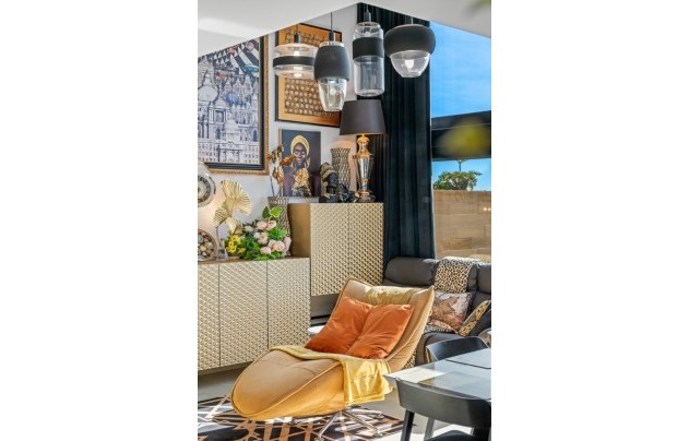 Resale - Apartment - Villamartín