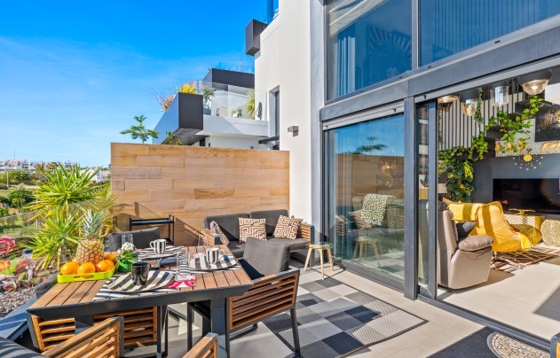 Resale - Apartment - Villamartín