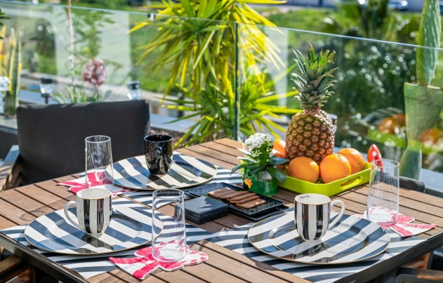 Resale - Apartment - Villamartín